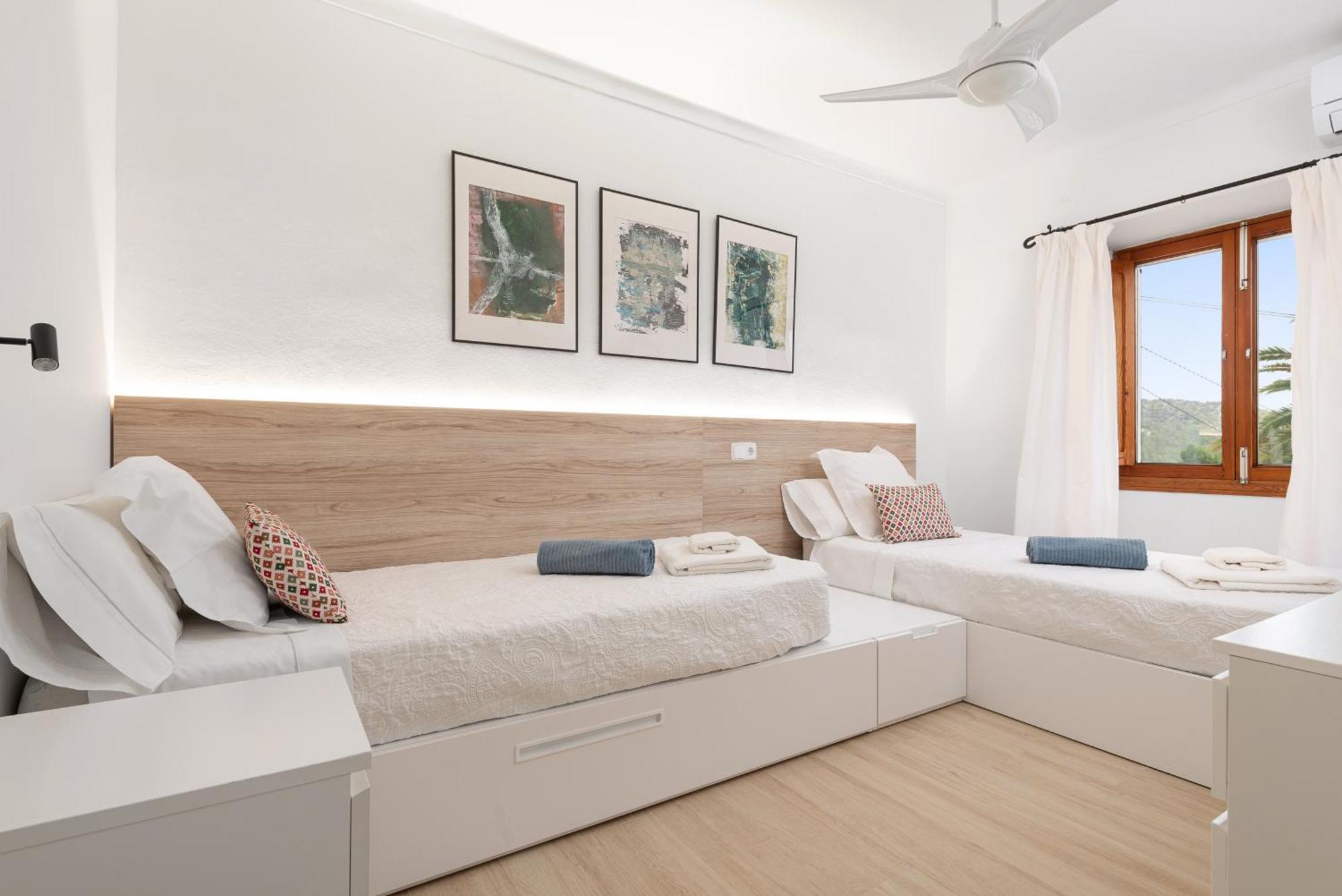 Camproig Holiday Home Alaró Exteriér fotografie
