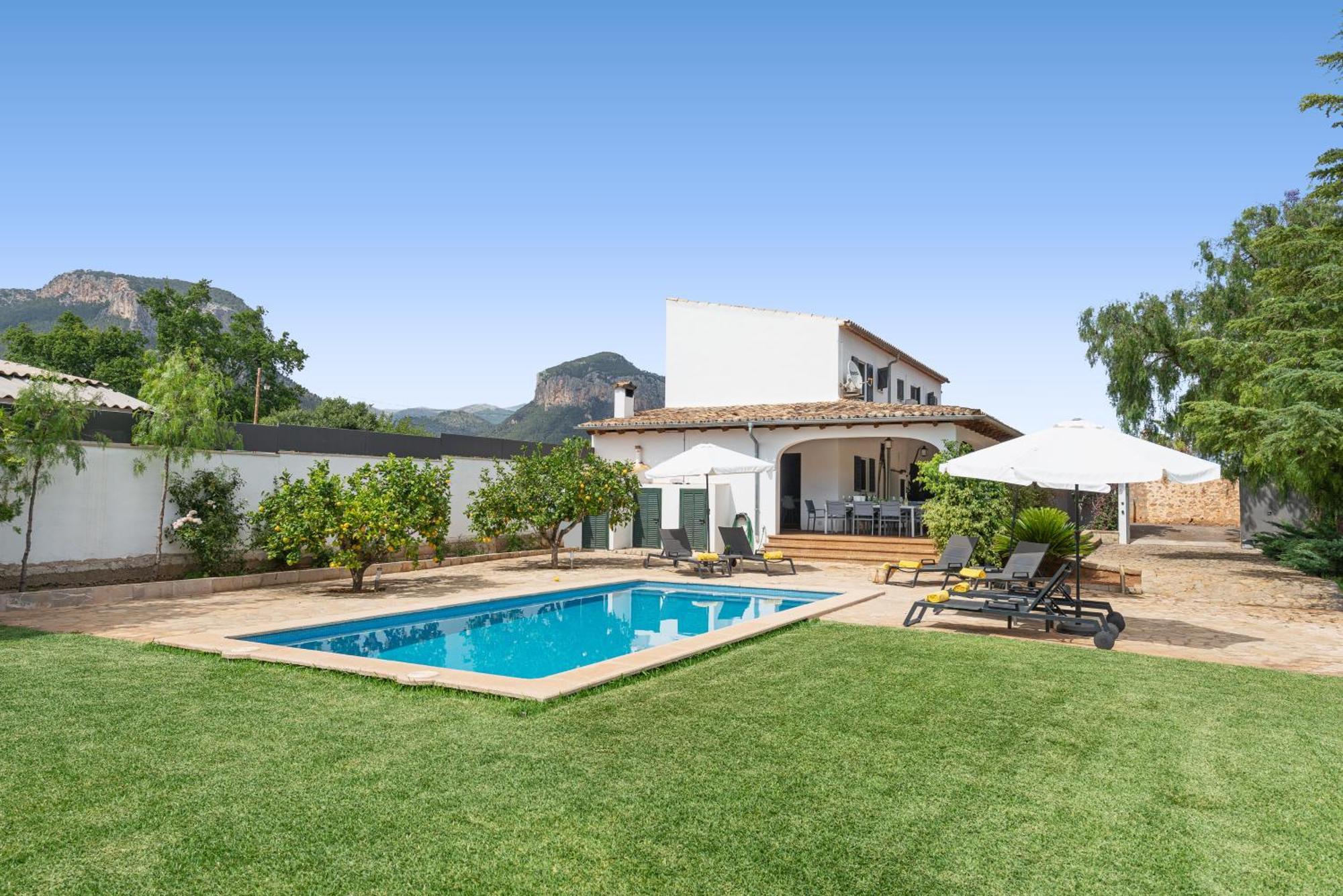 Camproig Holiday Home Alaró Exteriér fotografie